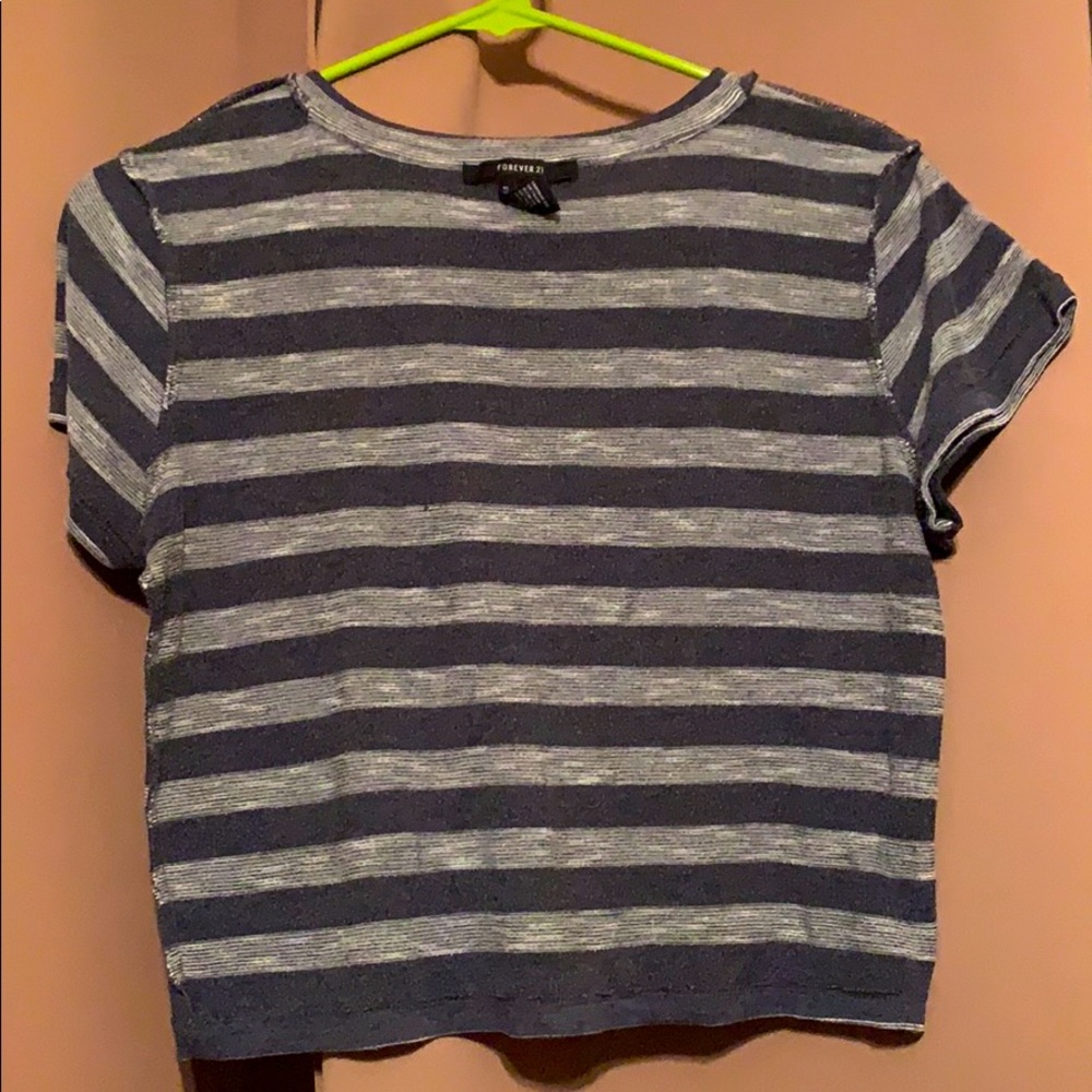 Forever 21 Crop top